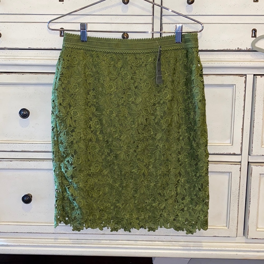 Ann Taylor Petite 6P army green skirt NWT​
